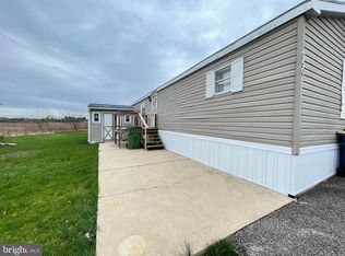 350 Westwood Dr, York, PA 17404
