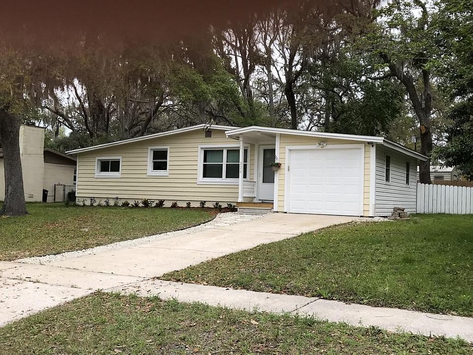 226 Canis Drive  West