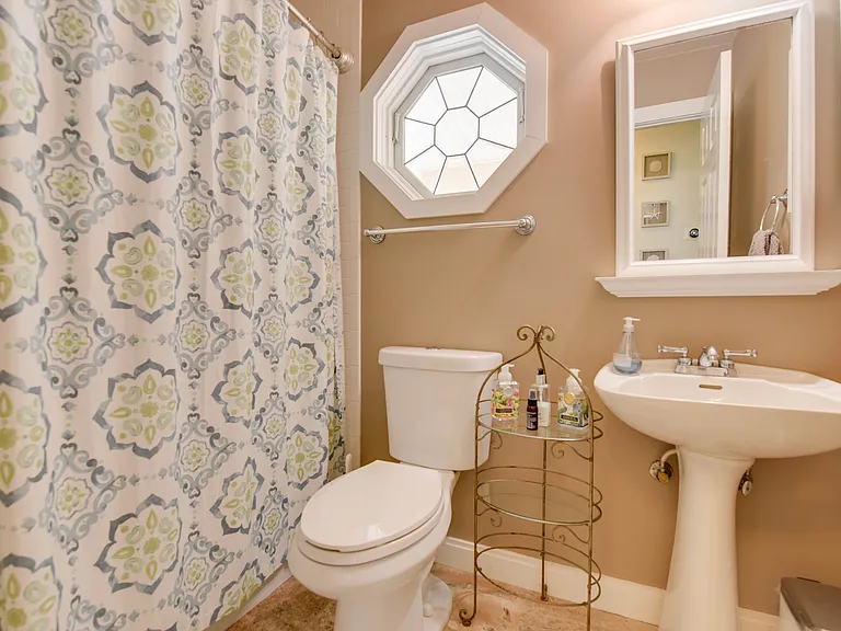 320 W Indies Dr — Photo 8