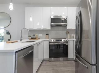 33886 Pine St #223, Abbotsford, BC V2S 2P3