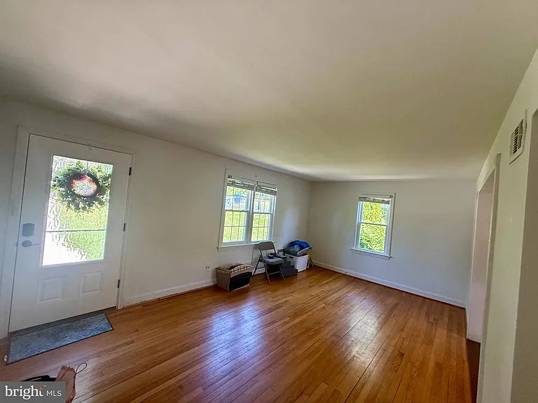 2903 Oak Knoll Dr — Photo 12