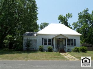 135 Durham St SW, Baconton, GA 31716