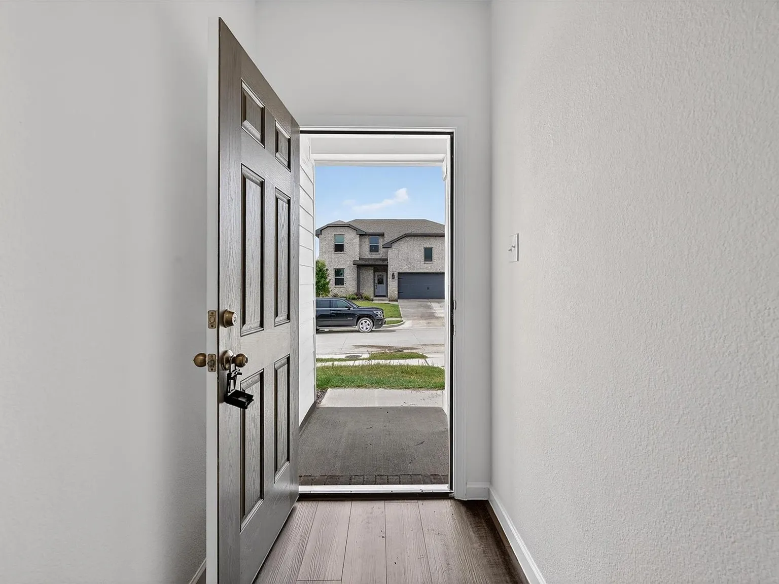 3 bed, 1589 sqft, $1,725 — Photo 2
