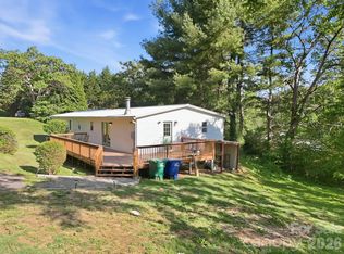 118 Heather Dr, Asheville, NC 28806