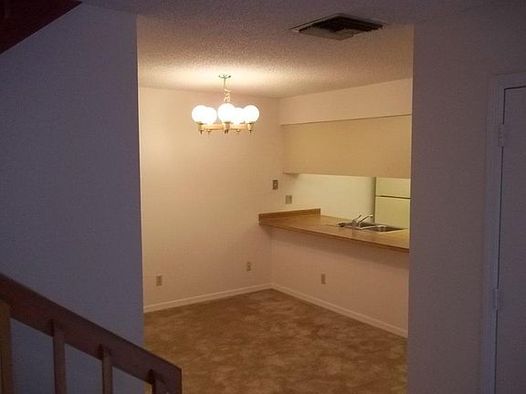 4th image of 5327 Bamboo Ct