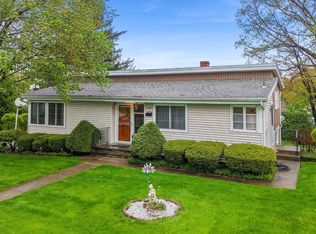 416 Kathleen Dr, Endwell, NY 13760