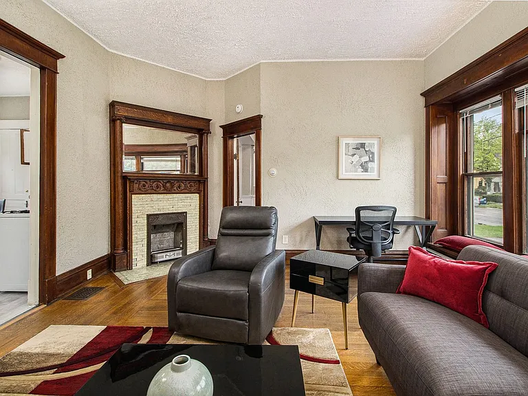 323 Woodward Ave #2 — Photo 4