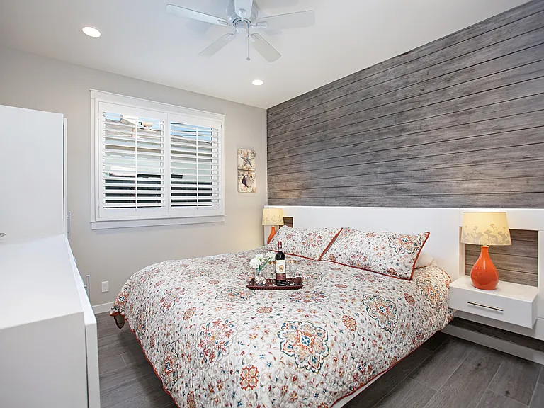 819 Dover Ct #1 — Photo 4