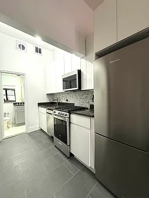 Rented by Douglas Elliman | media 13