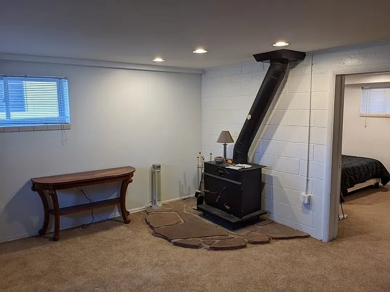 525 N Clayton St #B — Photo 8
