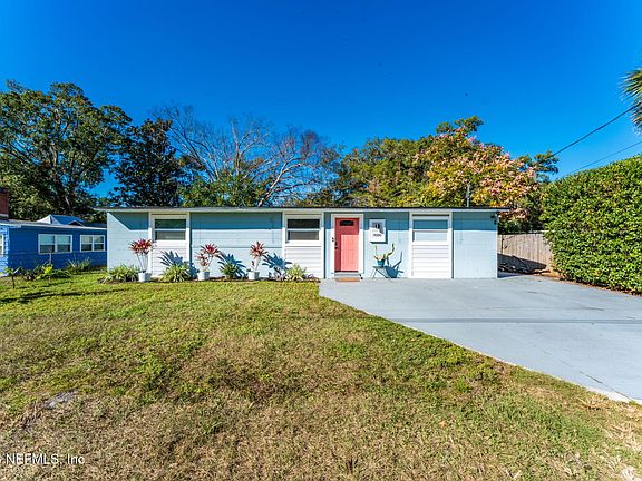 2nd image of 10330 AGAVE Road
