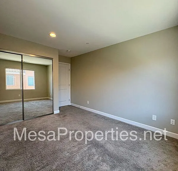 16408 Valencia Ave #311 — Photo 63