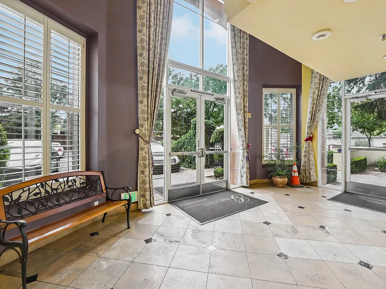 Gadberry Court — Photo 12