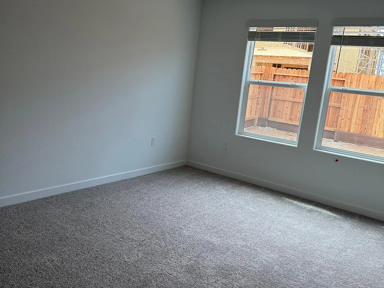 8870 Fairport Ave — Photo 6