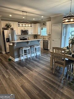 4th image of 1036 Field St