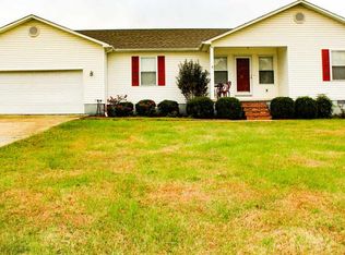 145 Megan Dr, Mayfield, KY 42066