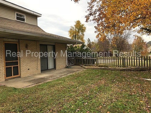1st image of 5911 Allens Lake Ct