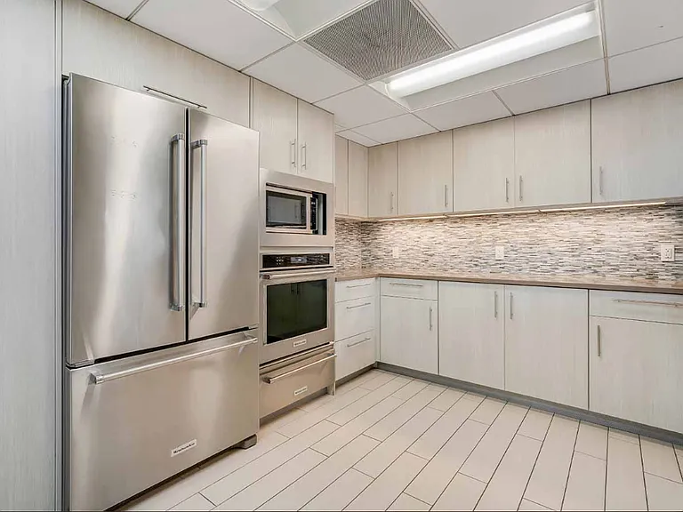 Clubhouse kitchen