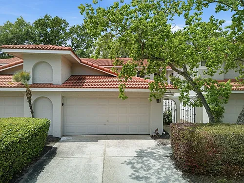 7528 Fenwick Cove Ln Photo 1