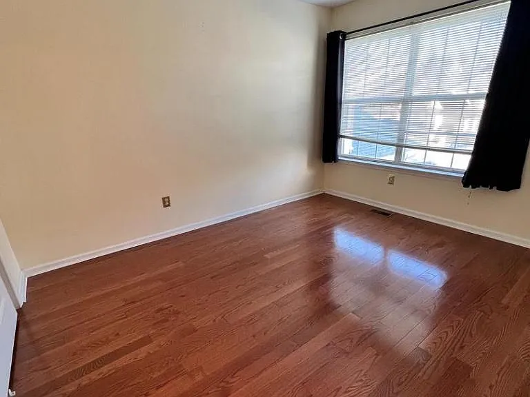 3303 Sterling Rd — Photo 7