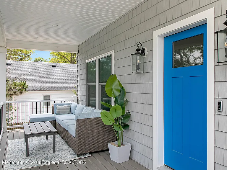 516 Club Dr — Photo 23