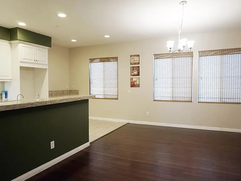 347 W Linden Dr — Photo 6