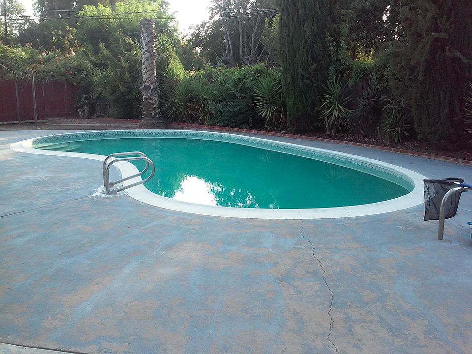 1st image of 1233 Amelia Ave