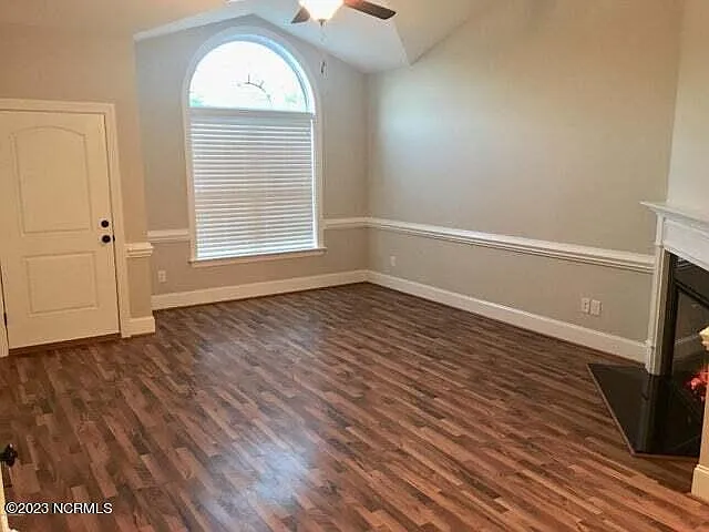 3709 Nantucket Rd #B — Photo 4