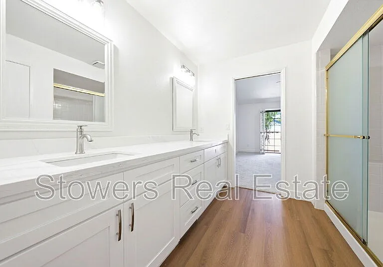 2033 Raphael Ct — Photo 35