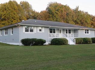 8623 Old Pond Rd, Quinton, VA 23141