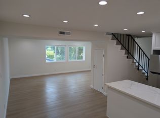 13160 Victory Blvd, Van Nuys, CA 91401