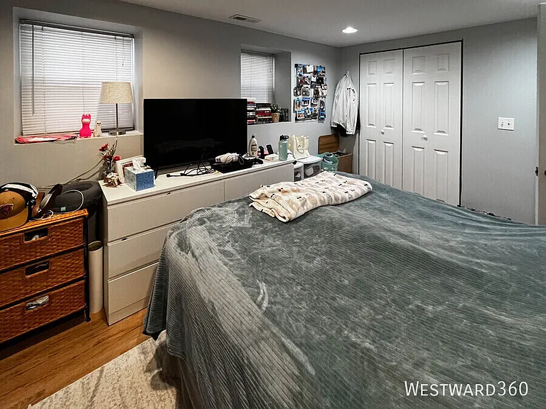 2618 N Wayne Ave #1R — Photo 11