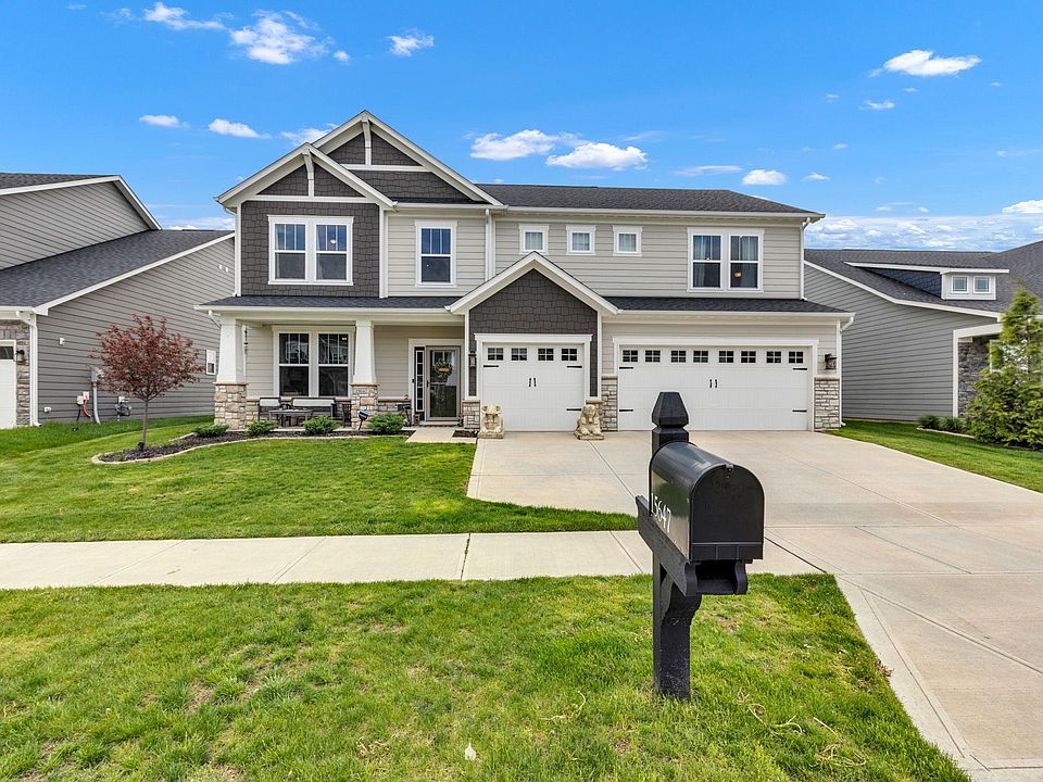 Beautiful 5 bedroom, 3 bathroom, 3-car garage Home in Westfield