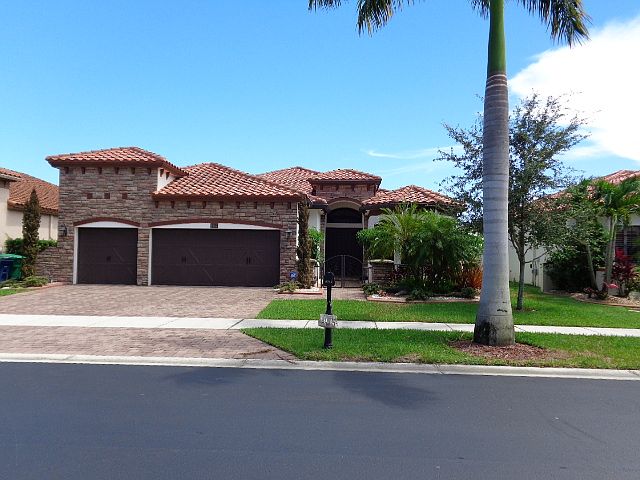 1st image of 8742 Nw 41st Street