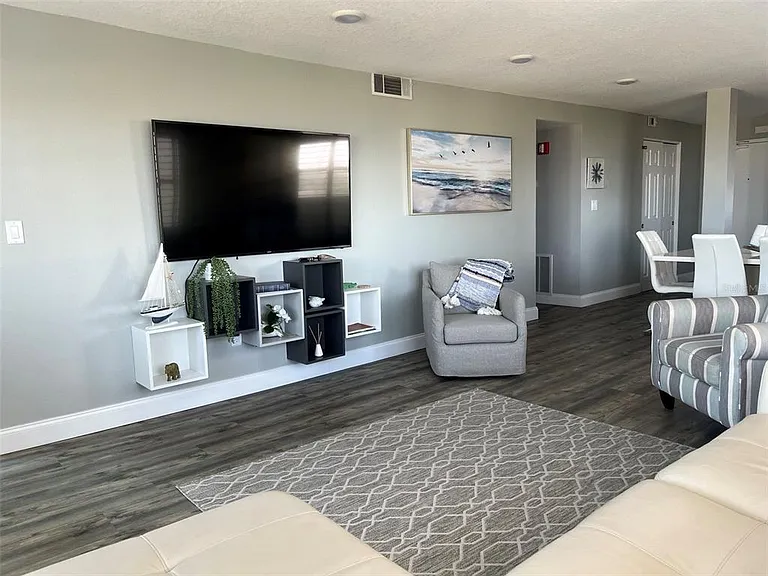 1270 Gulf Blvd #401 — Photo 8