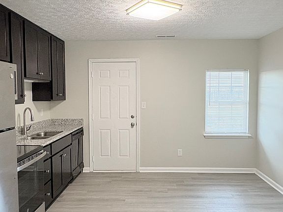 3rd image of 3910 Banyan Ct APT D