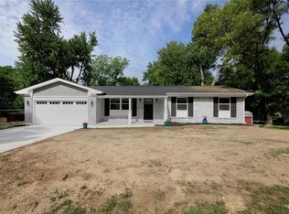 713 Crosswood Dr, Saint Charles, MO 63303