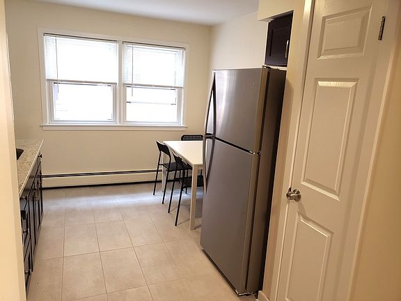 5th image of 5524 N Chester Ave APT 1C