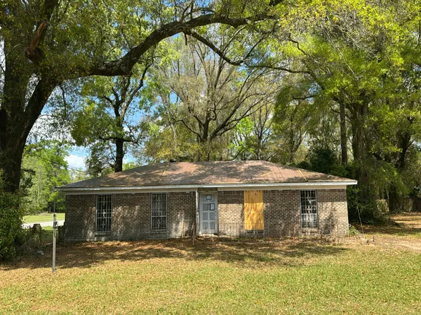 5332 Lott Rd, Eight Mile, AL 36613