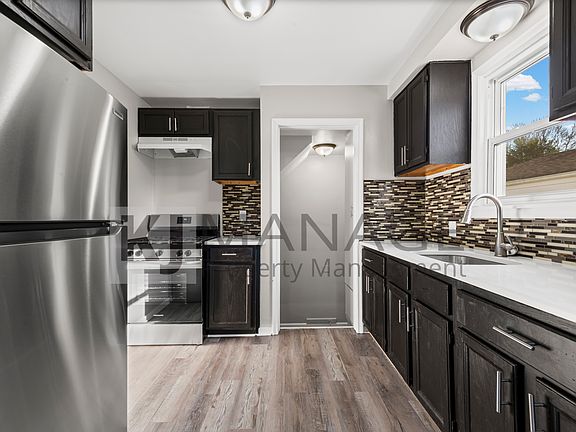 2nd image of 15518 Leona Dr