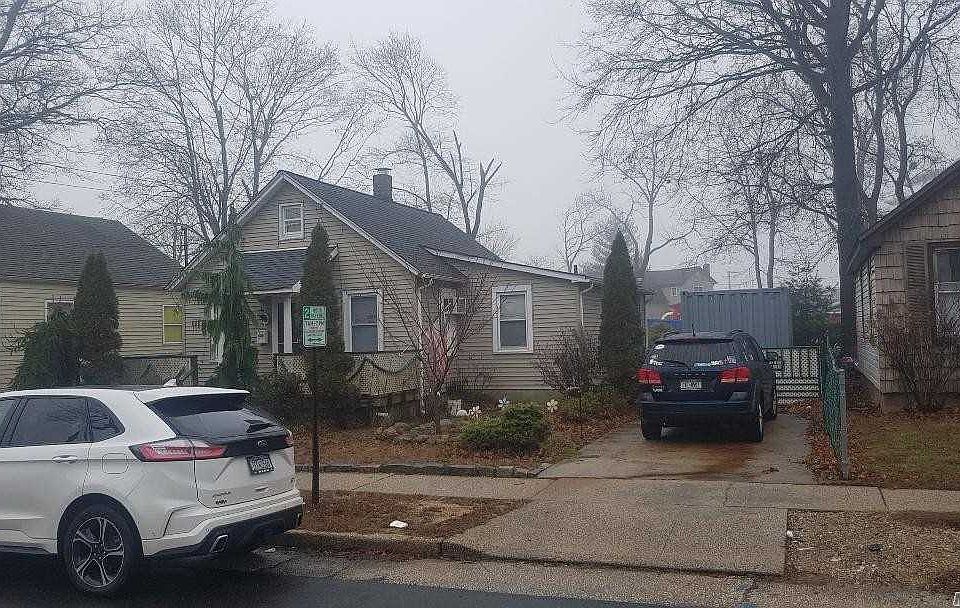 1st image of 221 Monitor St