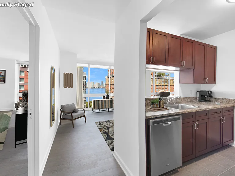 211 N End Ave #12D — Photo 4