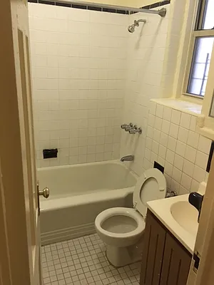 Rented by Lang Realty LLC | media 4