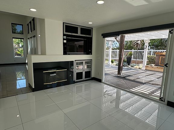 5th image of 14035 Sweet Grass Ln