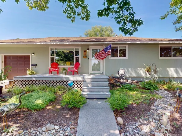 612 Newcomer St, Richland, WA 99354
