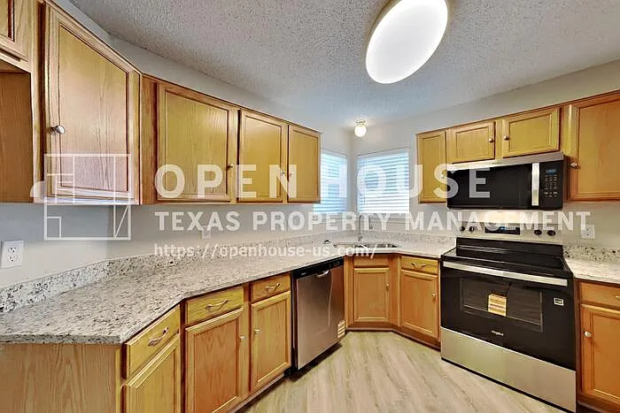 625 Creekview Dr — Photo 7