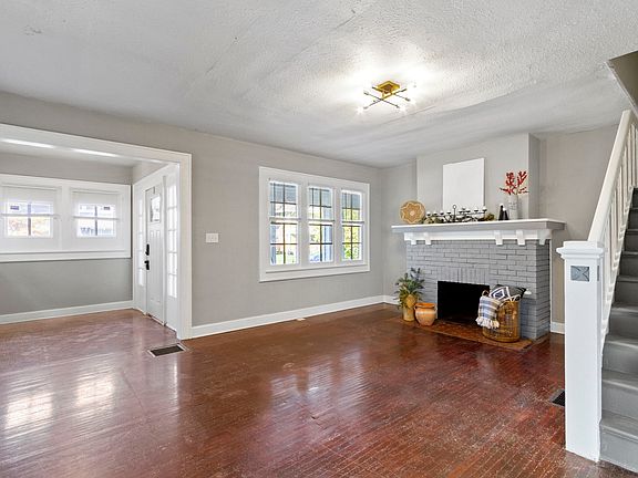 4th image of 4141 Carrollton Ave #4143