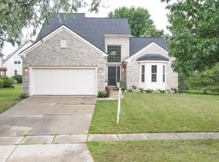 766 Pembroke Dr, Saline, MI 48176