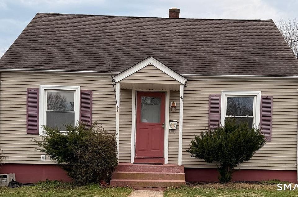 1st image of 44 Lynmoor Place