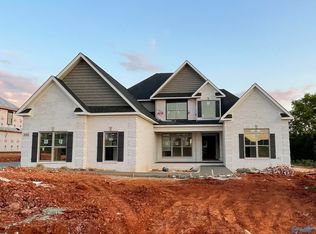 102 Frances Trace Dr, Meridianville, AL 35759